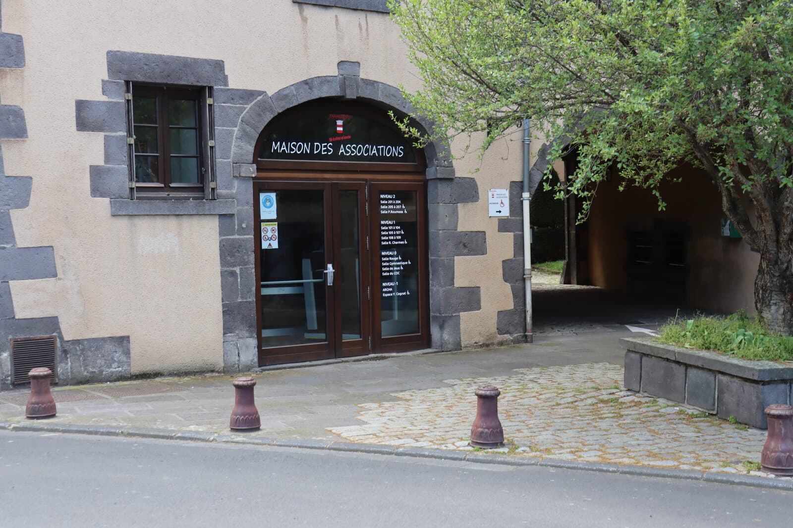Photo de Maison des associations à Chamalières — 1 sur 1