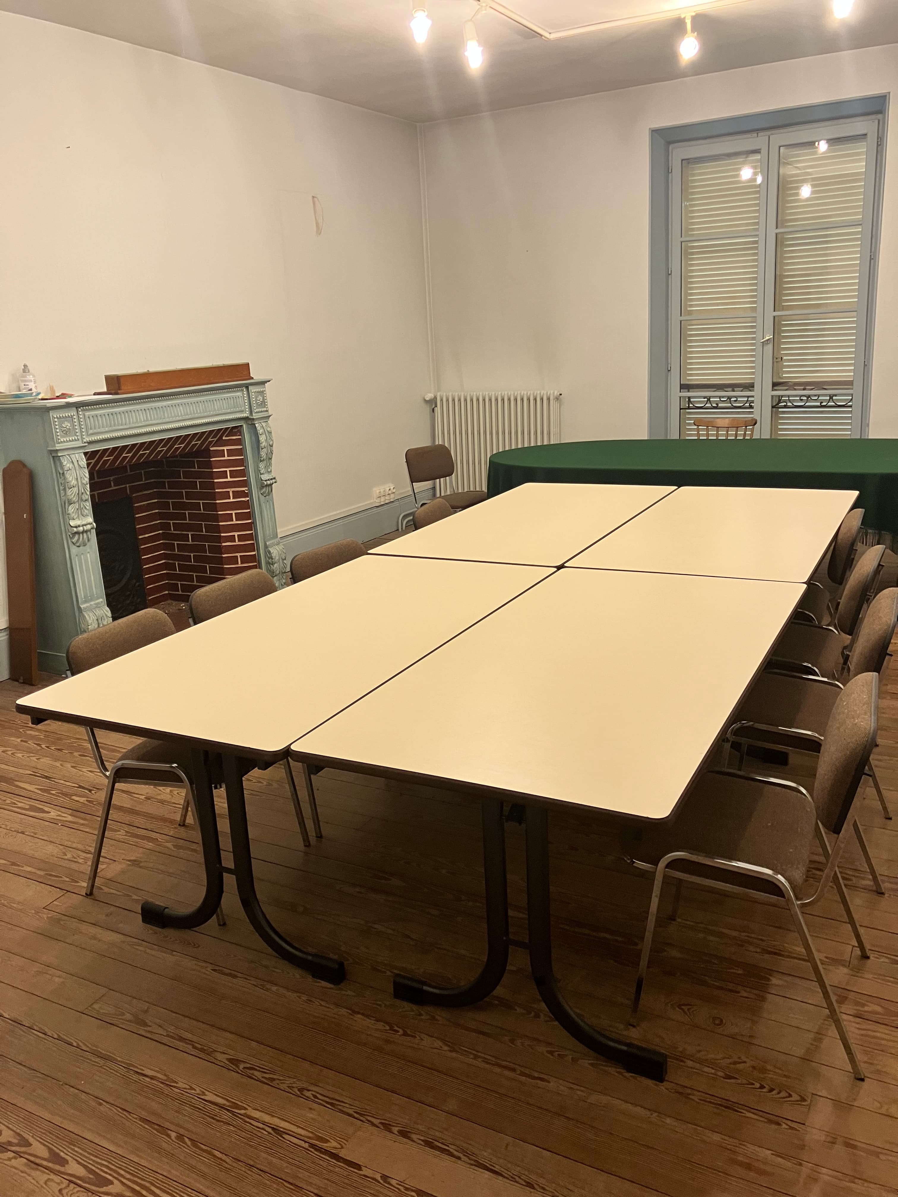 Salle de conférence à Fontaine-le-Port — photo 2 sur 2