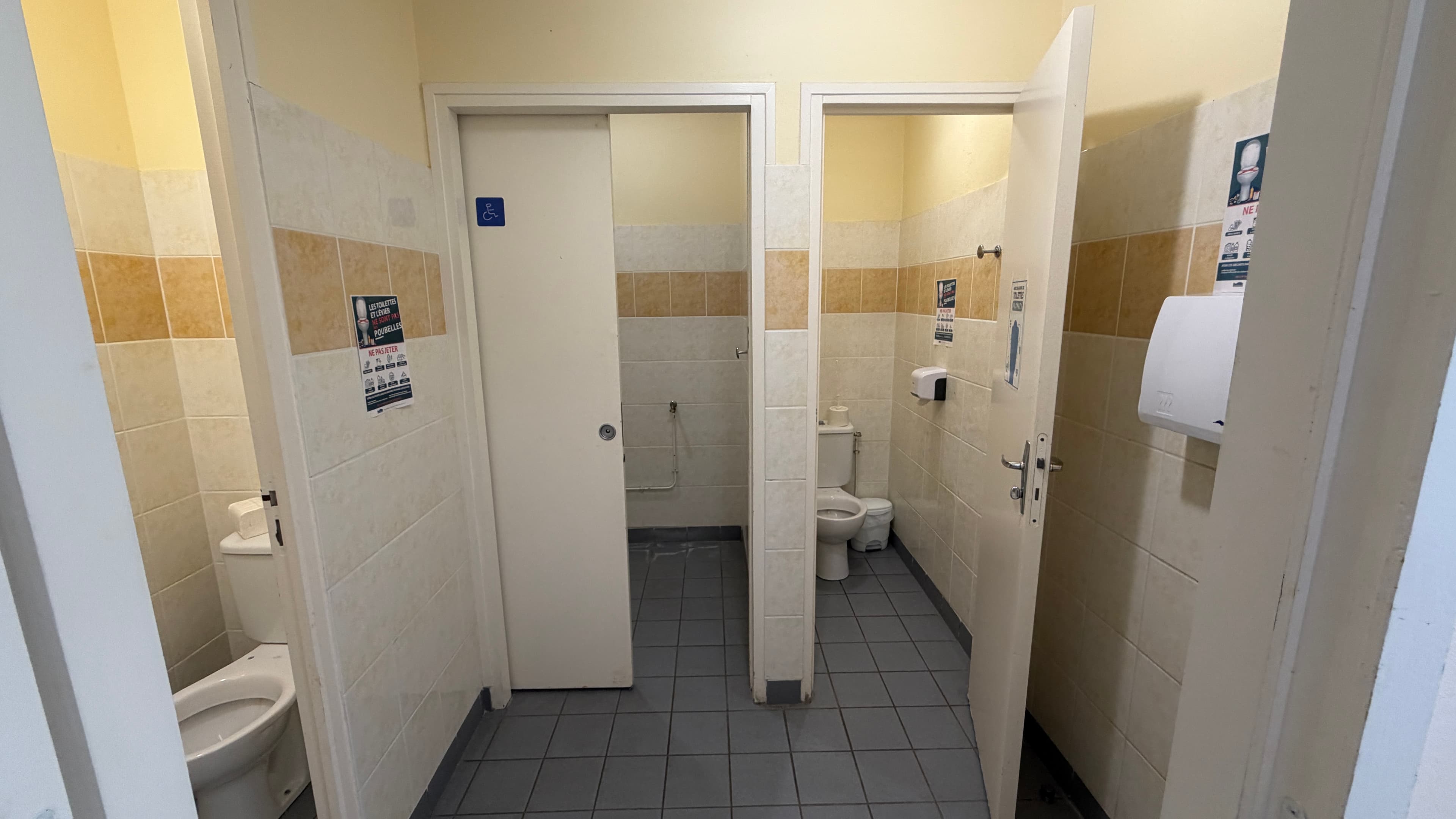 Gymnase à Saint-Aignan — photo 3 sur 7