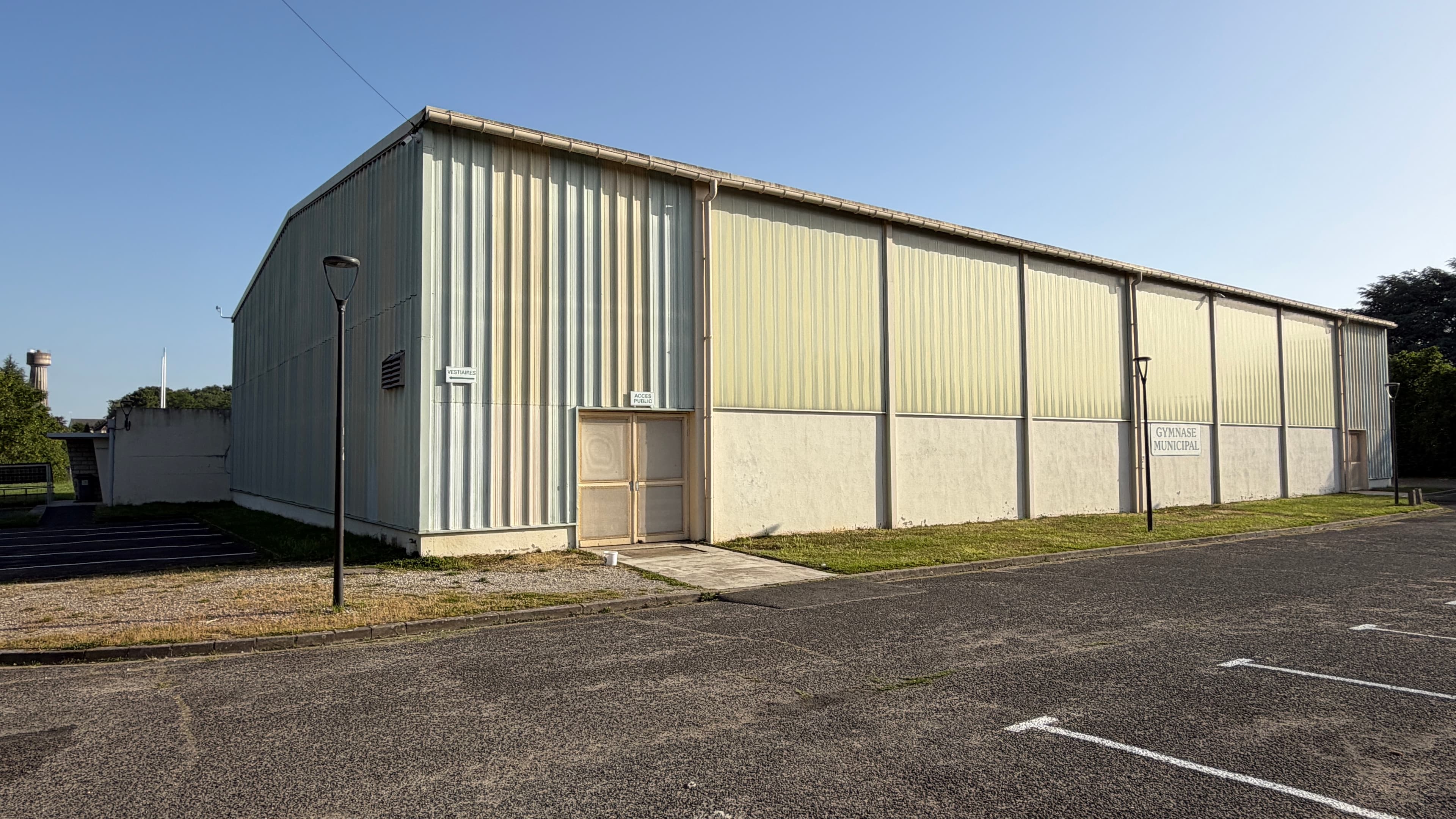 Gymnase à Saint-Aignan — photo 1 sur 7