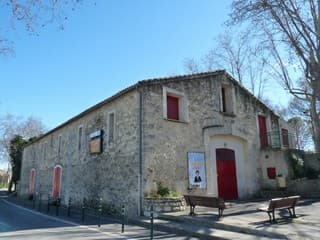 Salle des fêtes à Montarnaud — photo 2 sur 2